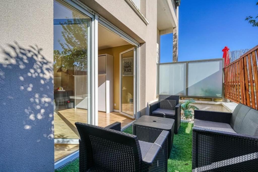 Apartment Avec Terrasse Et Parking